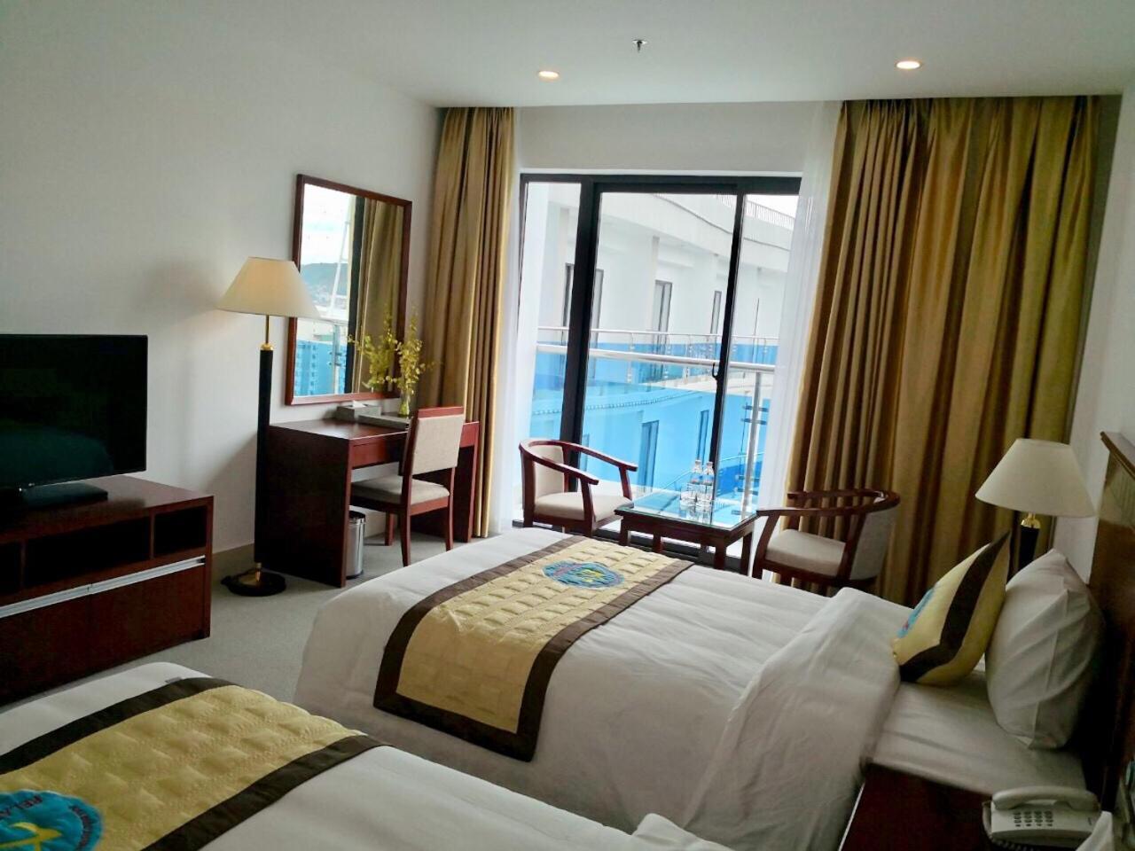 Relax Ha Long Hotel Exterior photo