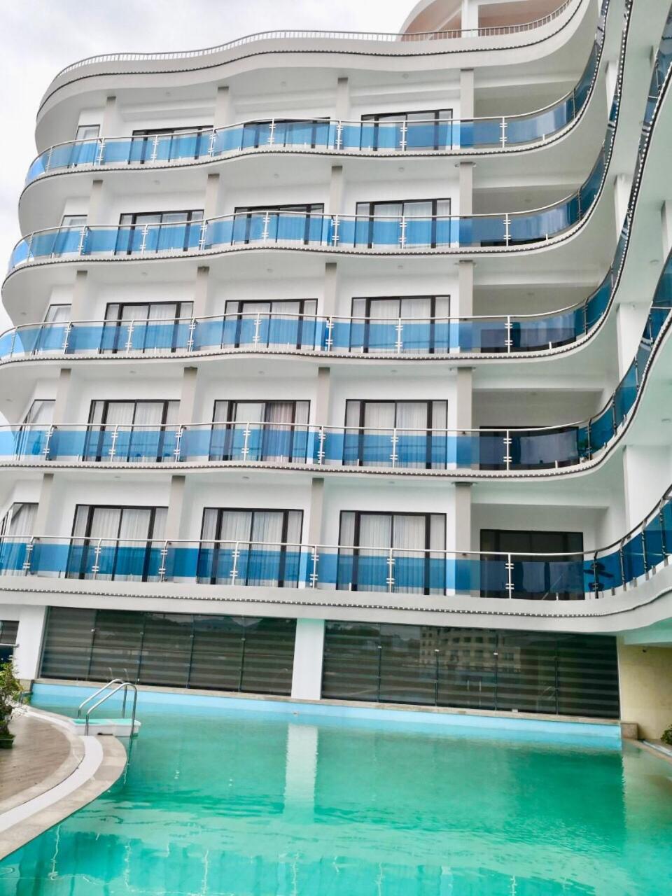 Relax Ha Long Hotel Exterior photo